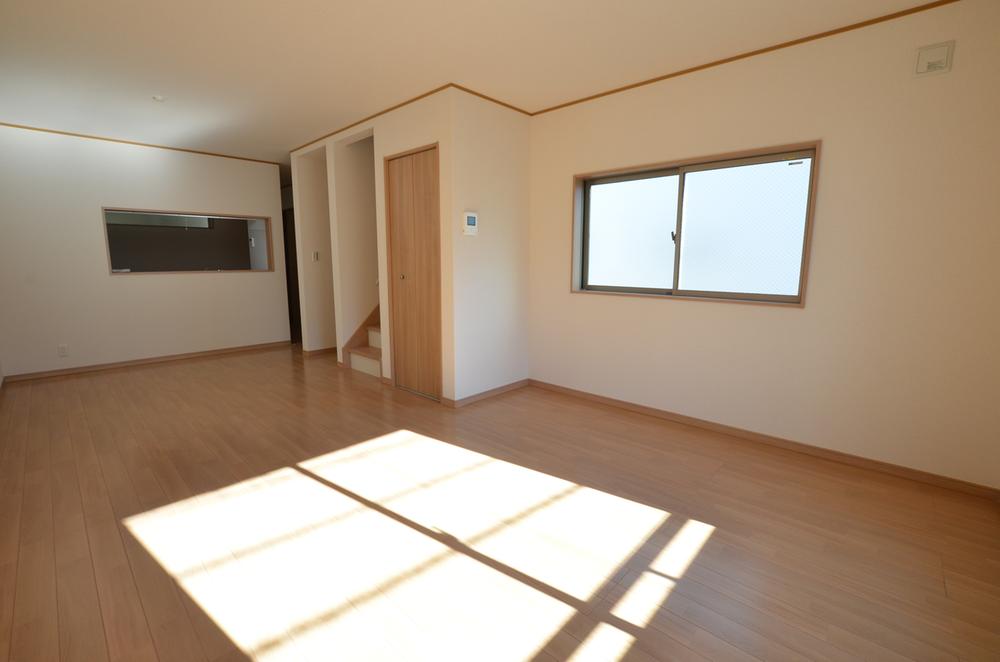 Living. Indoor (12 May 2013) Shooting