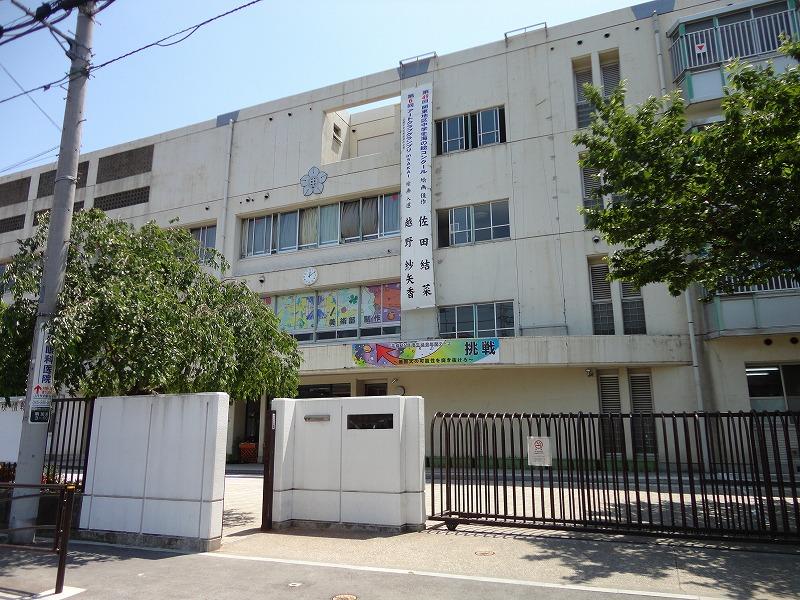 Junior high school. Minamikase 1421m until junior high school (junior high school)