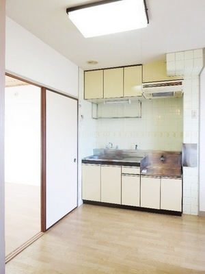 Kitchen. Two-burner stove can be installed in the kitchen  ※ In another room, Of the same floor plan of the room