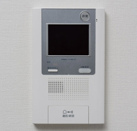 Security.  [Color monitor with TV interphone] To be able to release the auto lock from the room entrance, Set up a TV monitor with intercom. Also you can see the image on the monitor not only the voice.