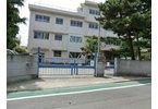 Primary school. 320m to Kawasaki City Kajigaya elementary school walk about 4 minutes