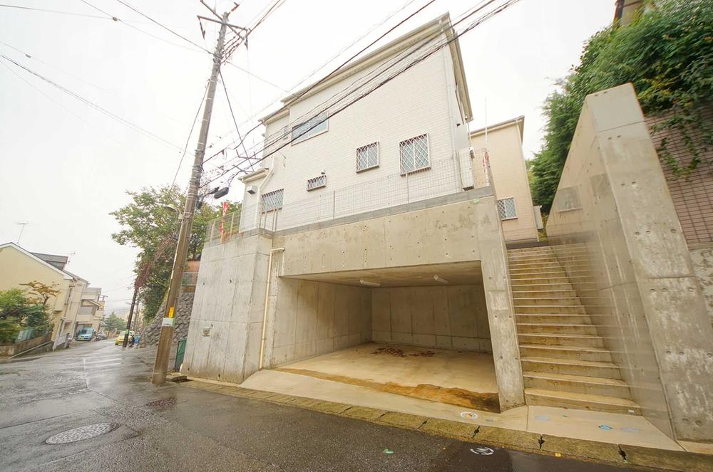 Local appearance photo. Local (11 May 2013) Shooting, Please Come preview per building completed already.