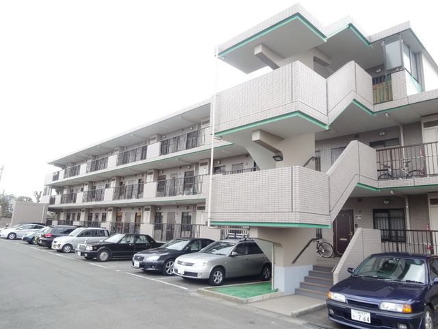 Building appearance. RC structure ・ A quiet residential area! There are park on site