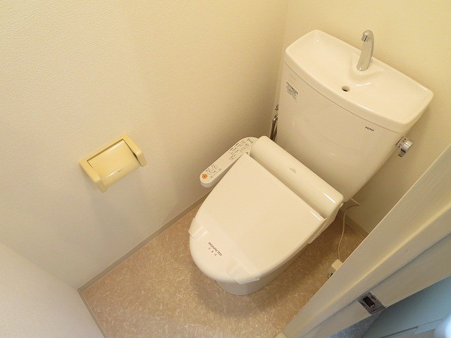 Toilet