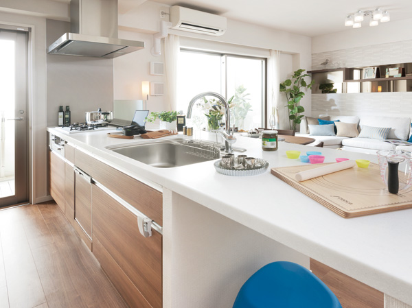 Kitchen.  [kitchen] Open kitchen equipped with a wide counter of the depth of about 90cm. (Less than, Published photograph of the model room G1 type (Choice Plan) ※ Free of charge ・ Application deadline Yes)
