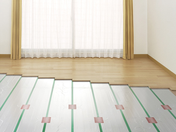 Interior.  [Gas hot water floor heating system (TES)] living ・ The dining, Adopt the TES hot water floor heating to warm up comfortably from the feet. Not Maiagara dust, Indoor air is not dirty. (Same specifications)