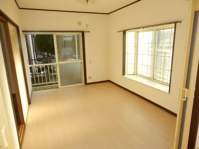 Living and room