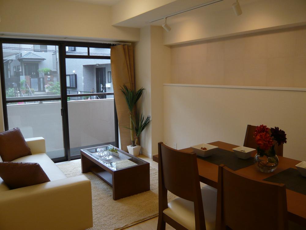 Living. Indoor (June 2013) Shooting