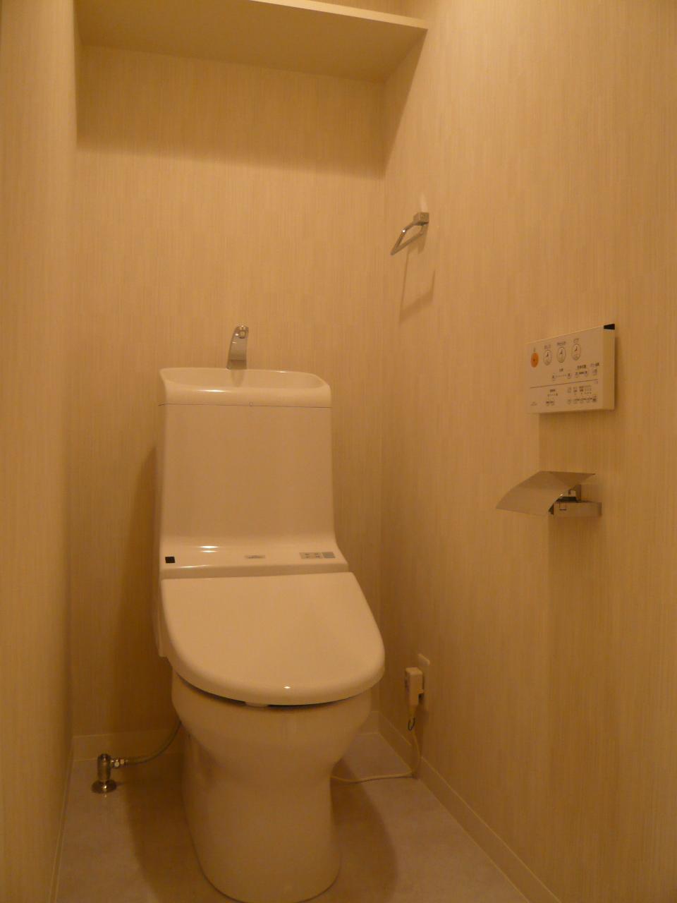 Toilet. Indoor (June 2013) Shooting