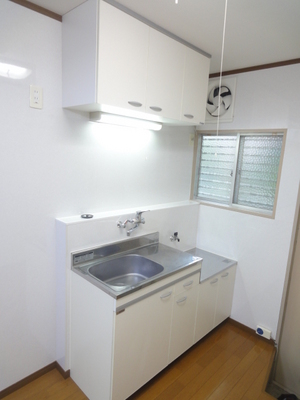 Kitchen. Bright with window Kitchen! 