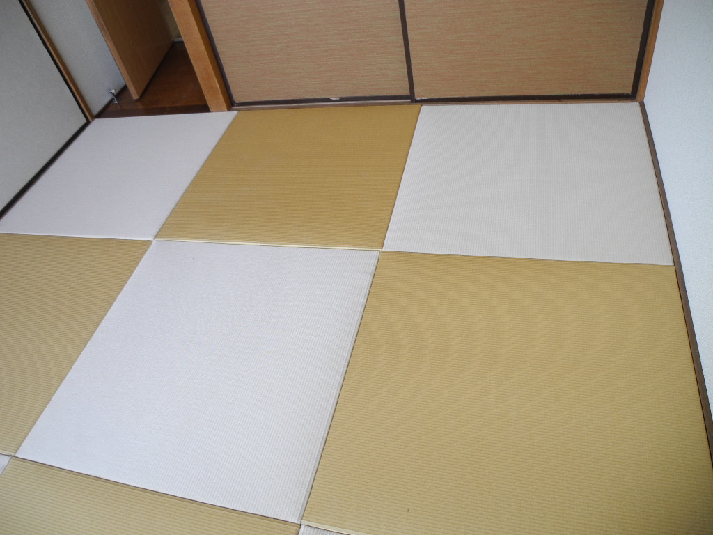 Living and room. Renovation to renovation tatami in