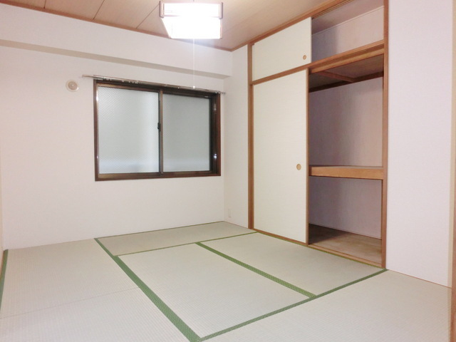 Living and room. Per day is good in 6 Pledge Japanese-style room