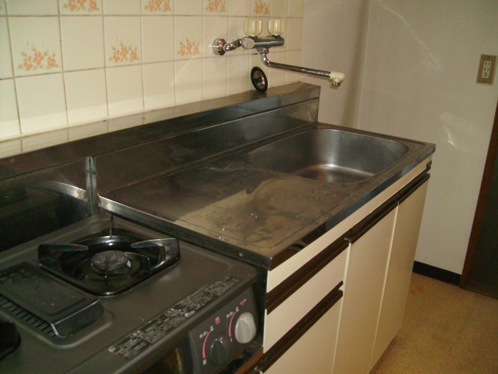 Kitchen. It contains a large sink, It is ideal for self-catering