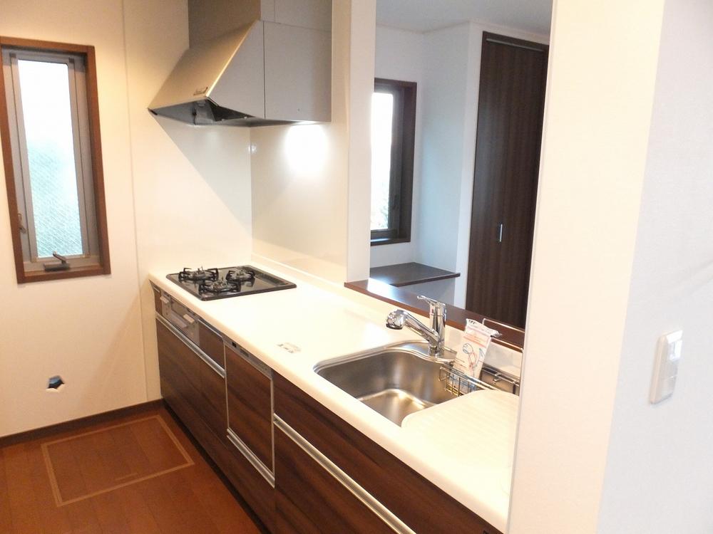 Kitchen. Local (12 May 2013) Shooting