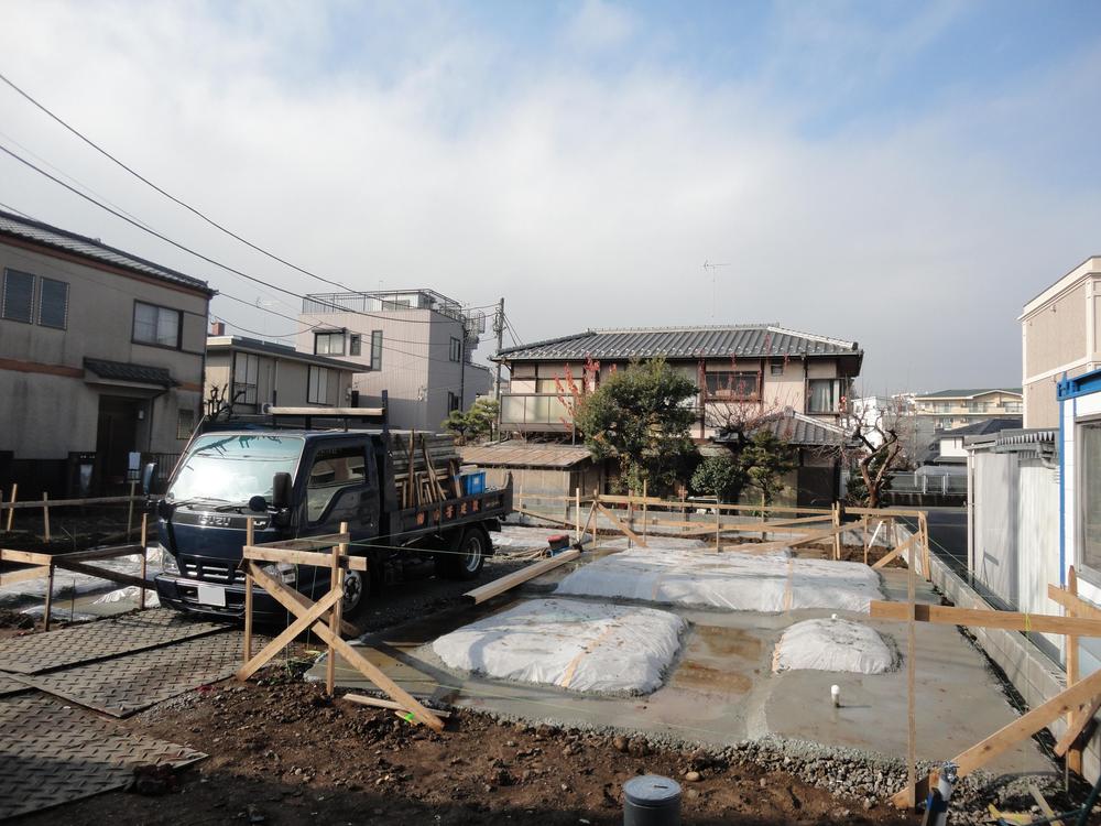 Local appearance photo. Local (12 May 2013) Shooting