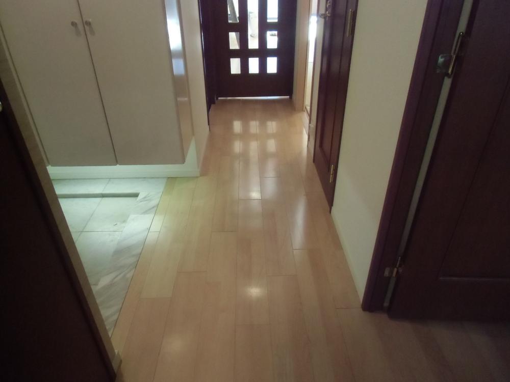 Entrance. Beautiful corridor