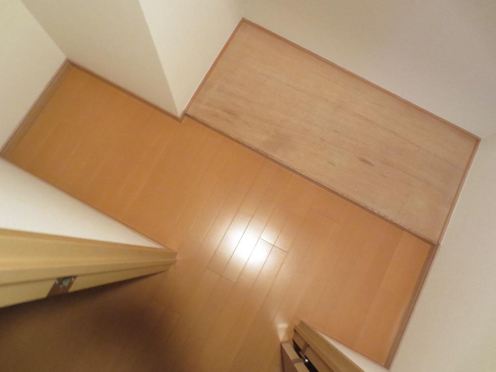 Receipt. Will be a walk-in closet (1).