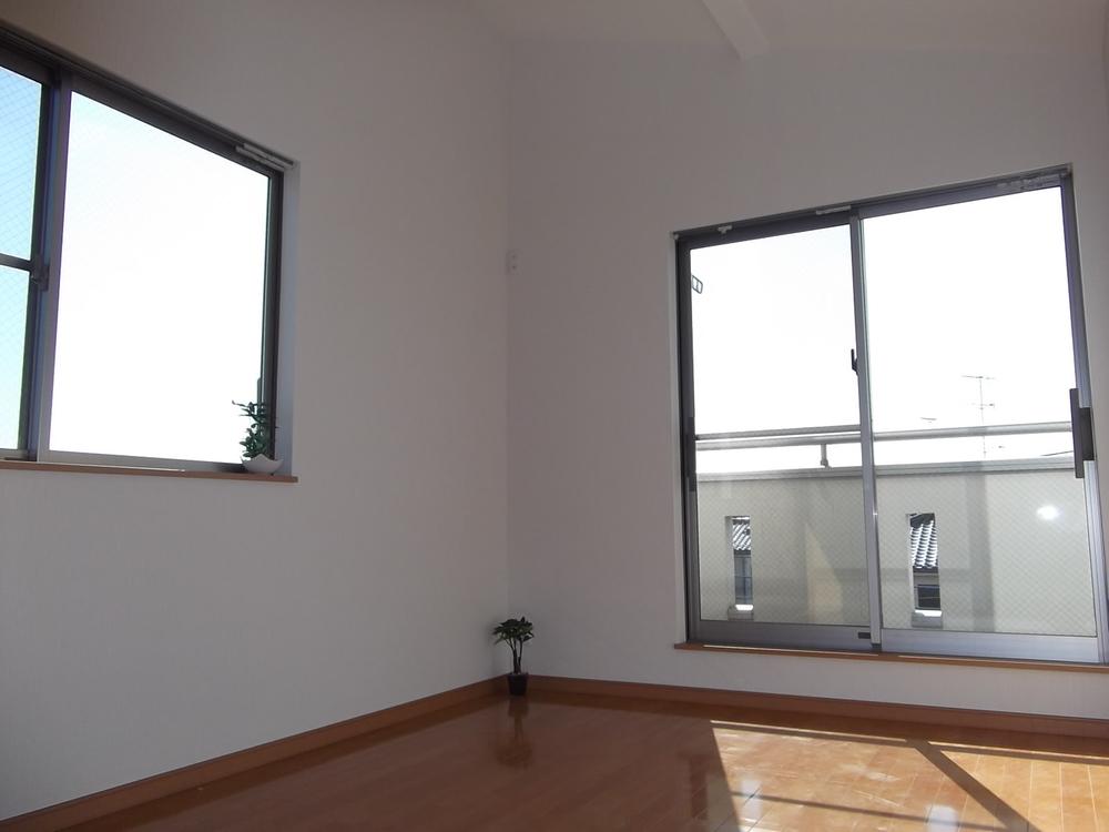 Non-living room. It is very bright view of the good room of the fourth floor Western-style 6 Pledge south. 