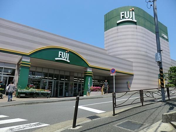 Supermarket. 1000m to FUJI Ueno River