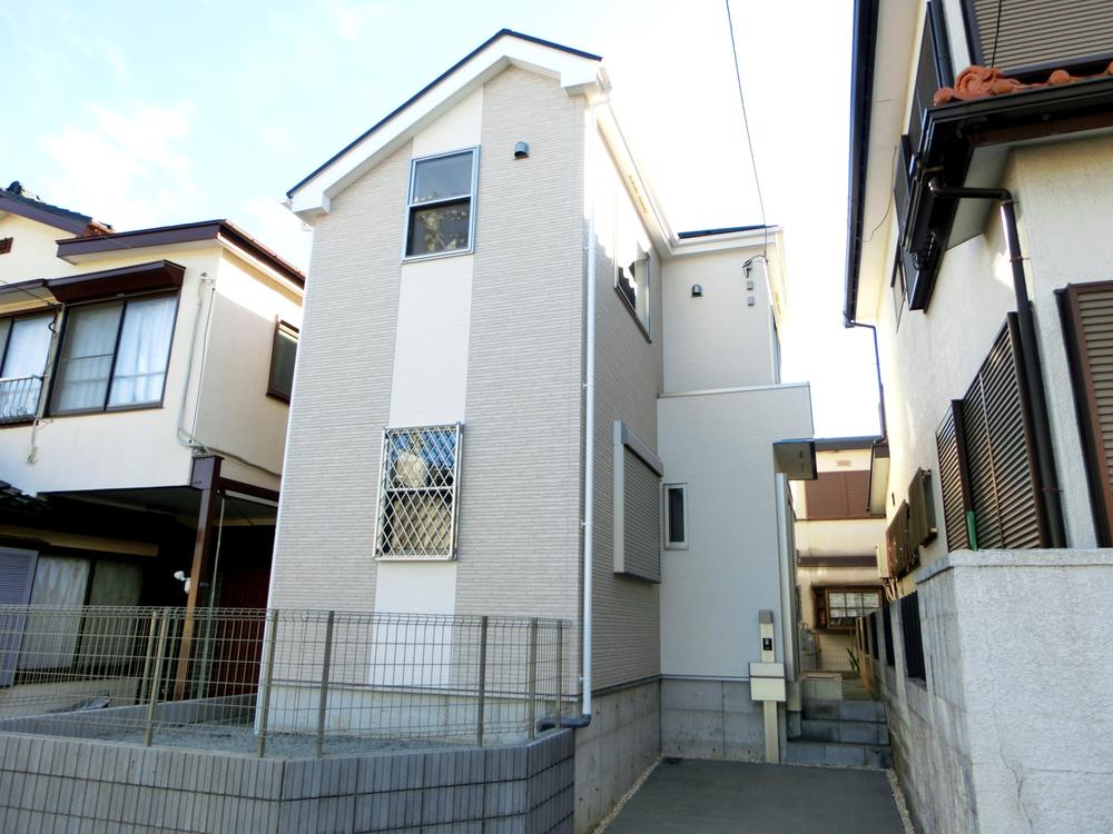 Local appearance photo