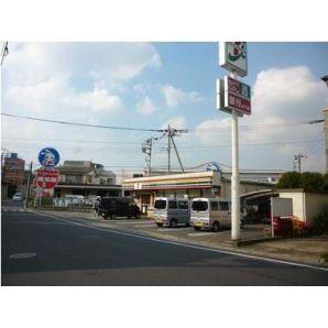 Convenience store. 320m to Seven-Eleven Kawasaki Hisasue shop