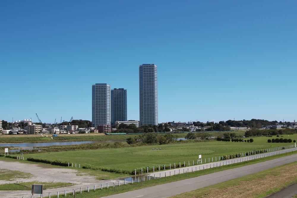 Other Environmental Photo. Until the Tama River 450m