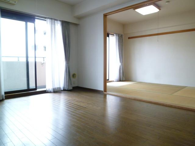 Living. Room (May 2013) Shooting