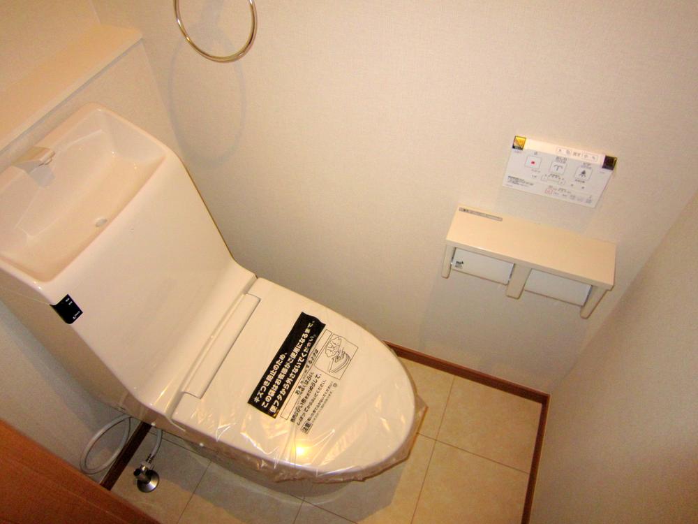 Toilet. Bidet with a toilet (7 Building)