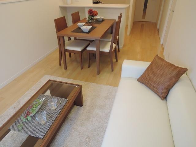 Living. 12.1 Pledge of living ・ Fully furnished
