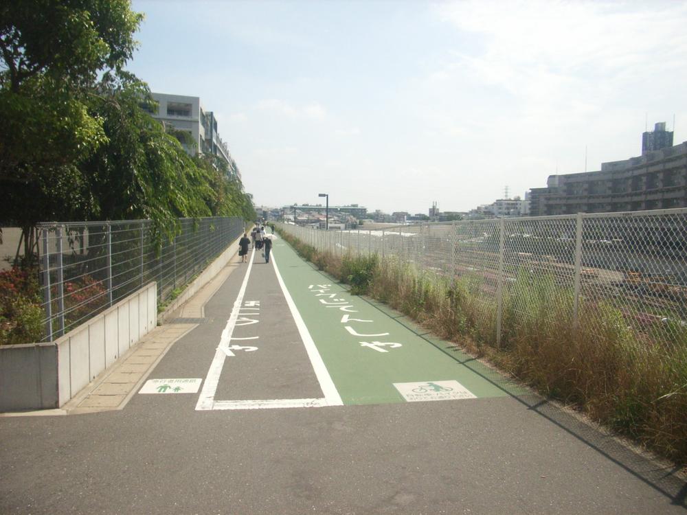 Other. Kaji approach up to the valley station (1)