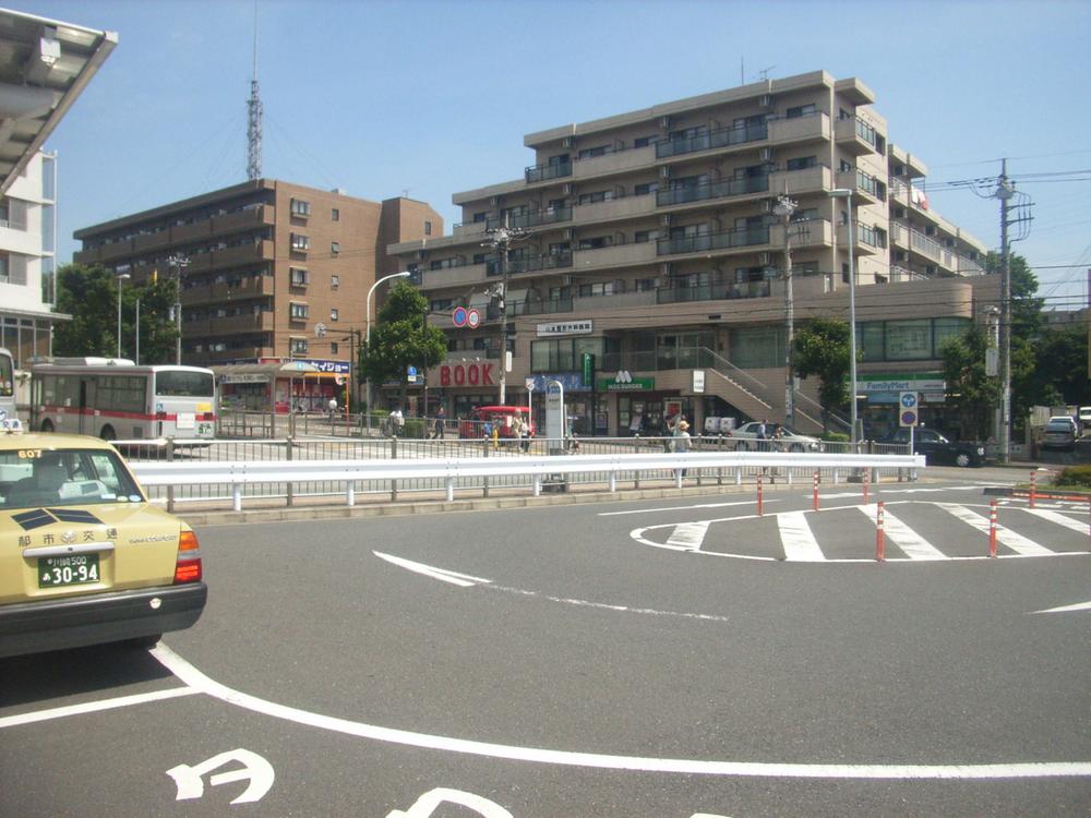 Other. Kaji valley Station Bus rotary (2)