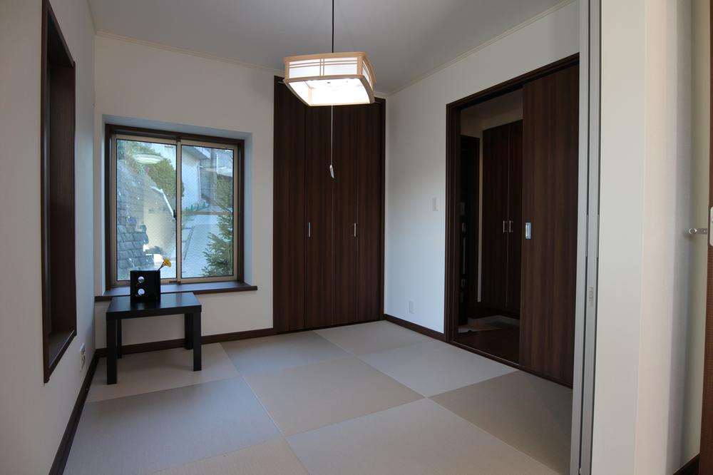 Non-living room.  [Indoor shooting]  1 Building 46,800,000 yen Tatami room about 4.5 Pledge