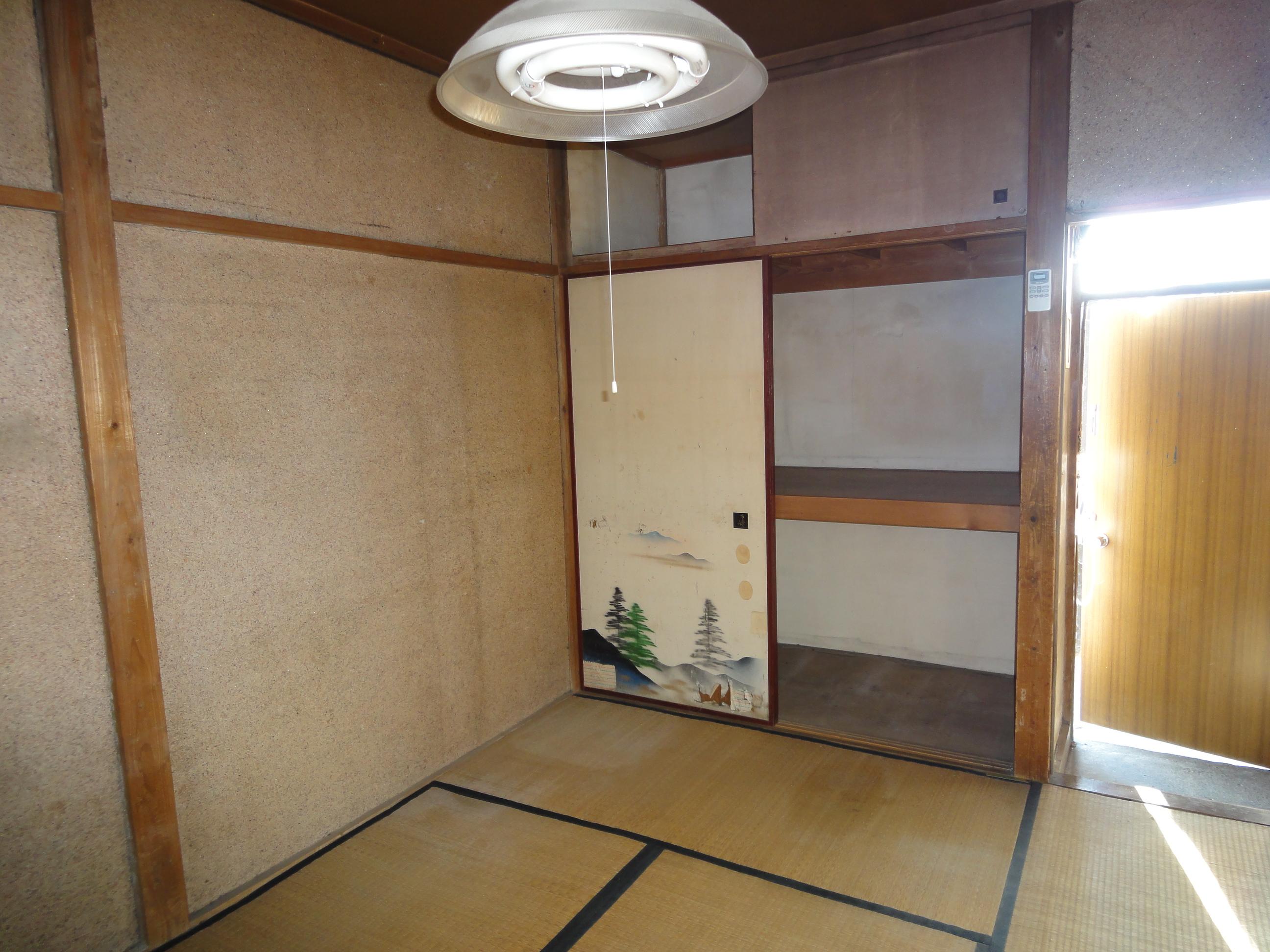 Living and room. Japanese-style room 6 quires