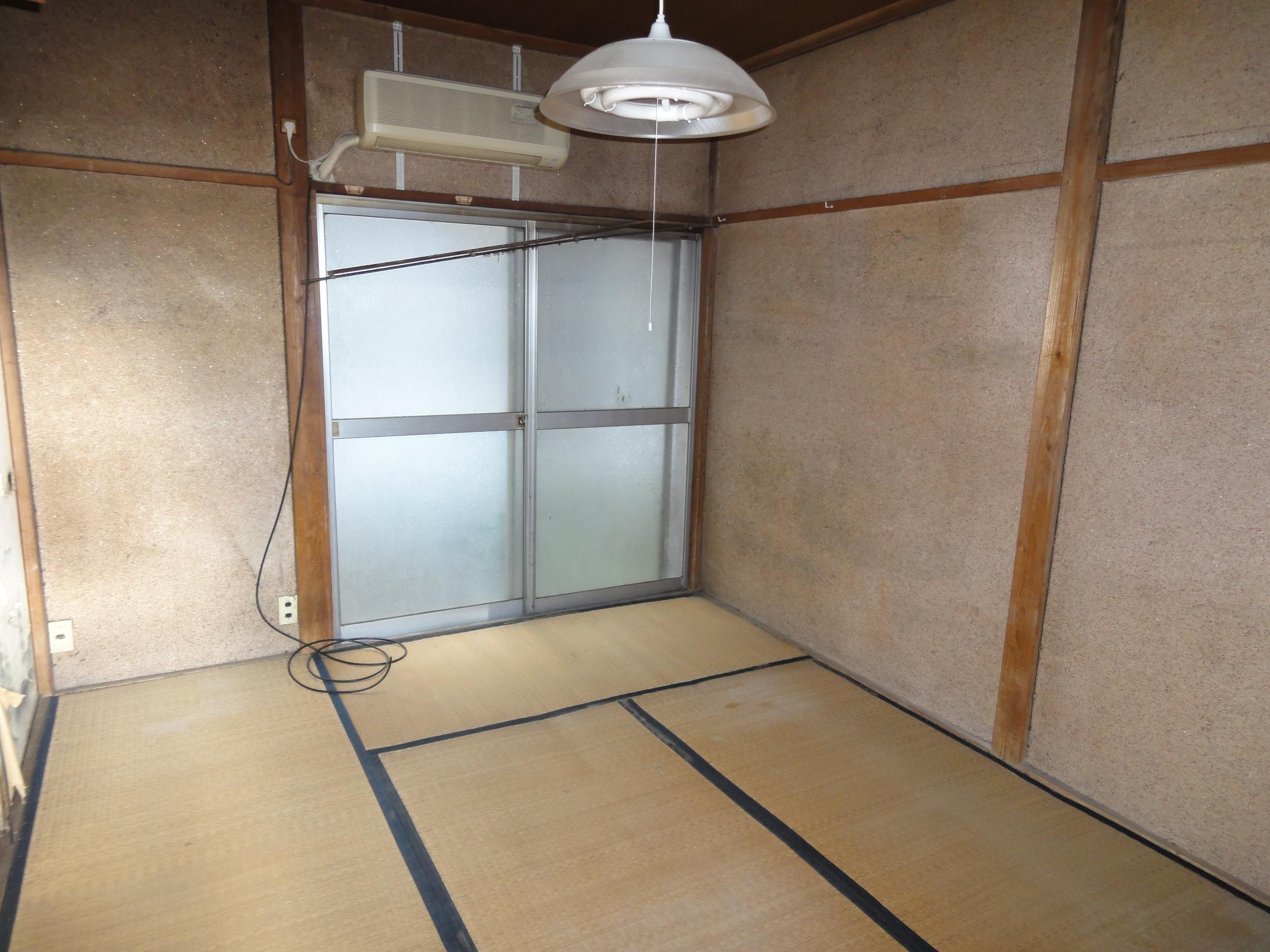 Living and room. Japanese-style room 4.5 Pledge