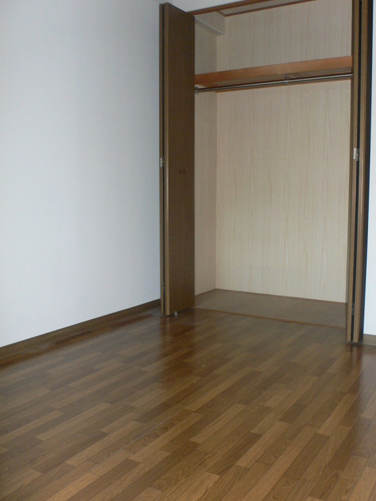 Living and room. Western-style 5.6 tatami mats (2)  The same type ・ It will be in a separate dwelling unit photos.
