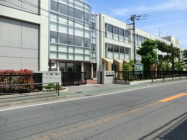 Junior high school. 435m to Kawasaki City Tachibana junior high school (junior high school)