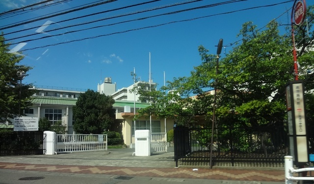 high school ・ College. Takatsu High School (High School ・ NCT) to 750m