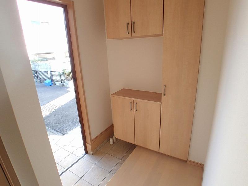 Entrance. Housed plenty of cupboard