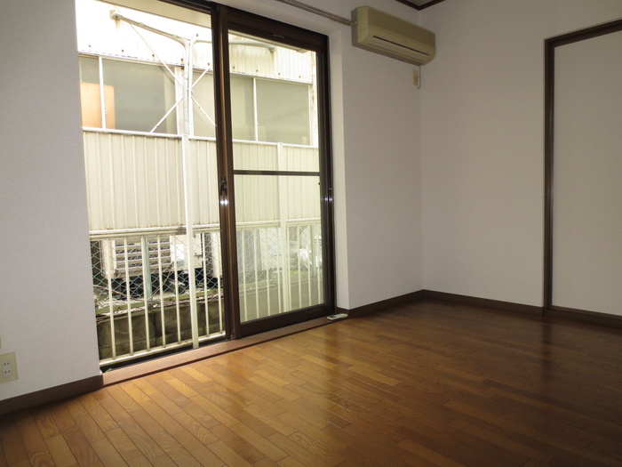 Living and room