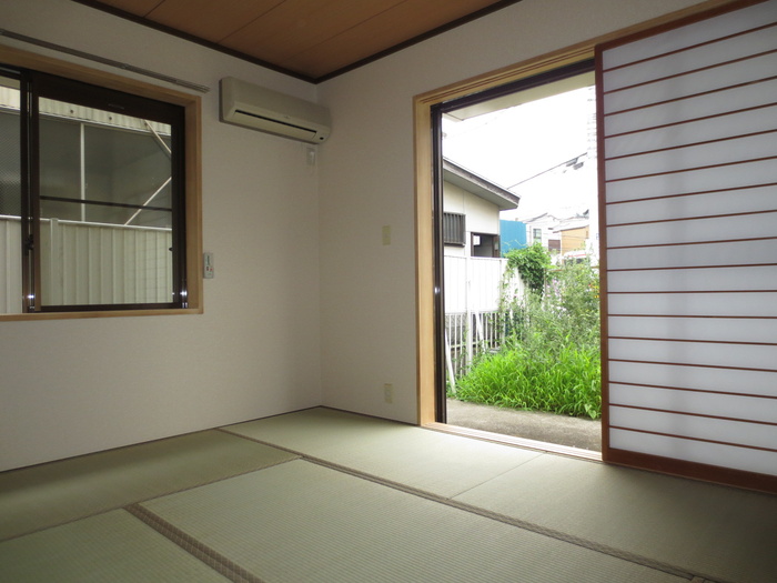 Living and room