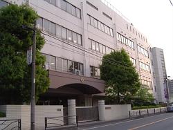 Primary school. Kawasaki Municipal Suenaga 700m up to elementary school