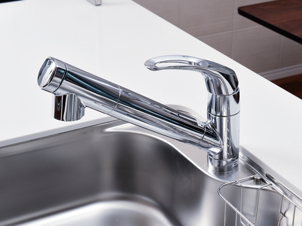 Kitchen.  [Water purifier integrated faucet] Hand shower faucet with a built-in water purifier. Water purification ・ Raw water of switching and Straight ・ It can be easily switched in the shower, Since the draw also hose, You can clean the sink until every corner.
