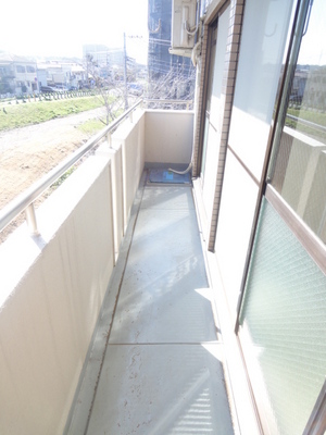Balcony.  ※ A separate room is a reference photograph