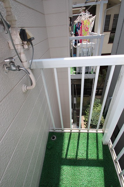 Other room space. Washing machine Storage