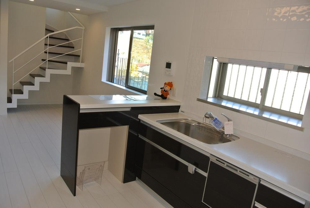 Kitchen. Landscape from the kitchen