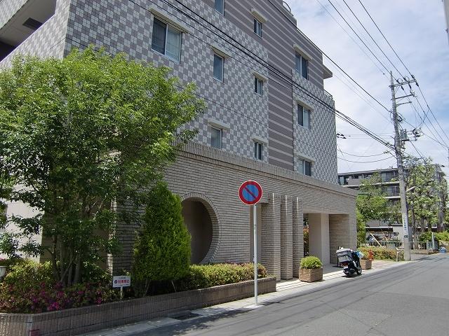 Local appearance photo. Local shooting