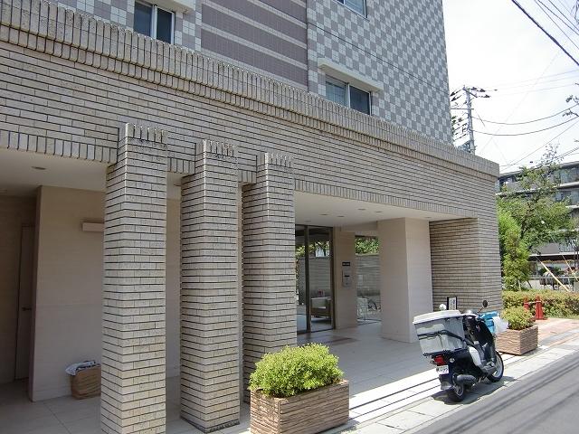 Local appearance photo. Local shooting