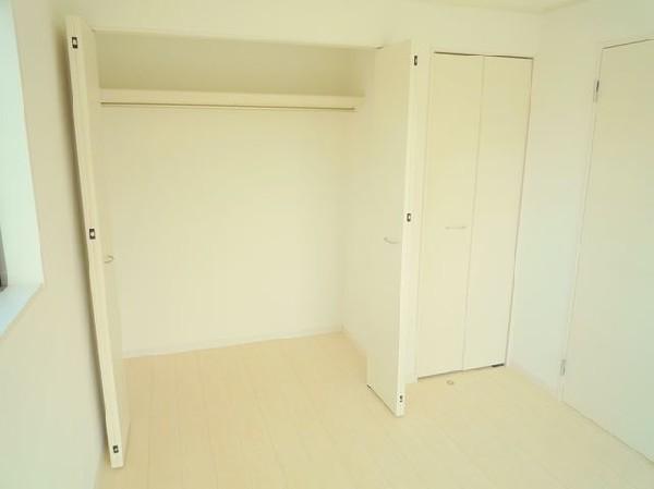 Receipt. 3rd floor 7.5 Pledge Western-style closet