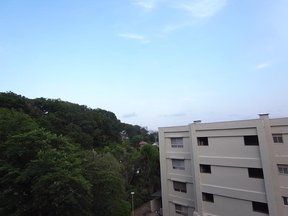 View photos from the dwelling unit. View from local (September 2013) Shooting