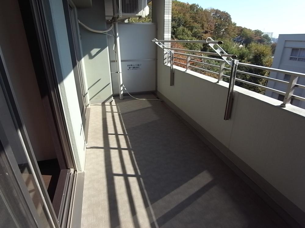 Balcony. Local (11 May 2013) Shooting